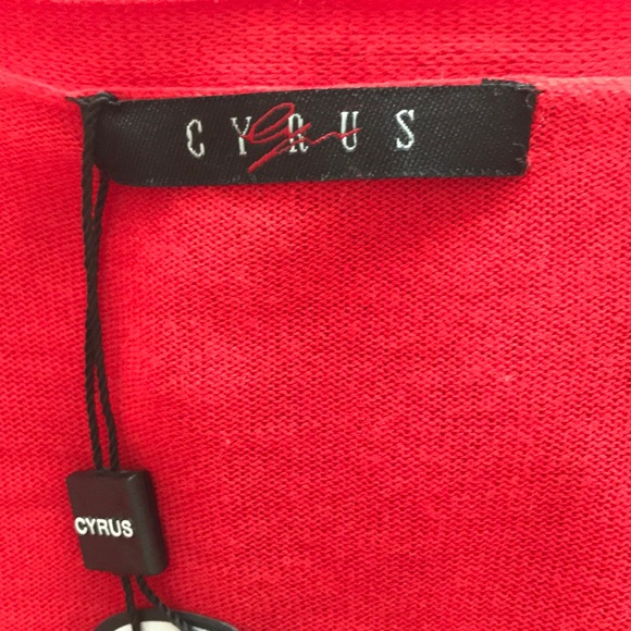 sweater - Picture 6 of 8